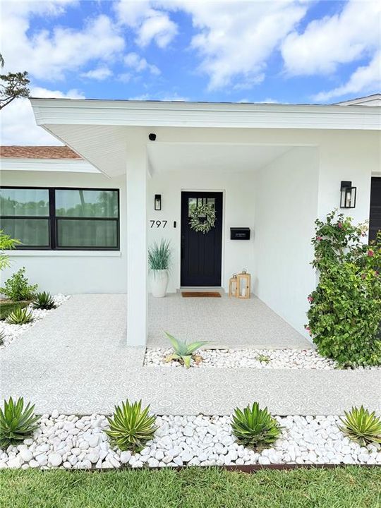 En Venta: $1,375,000 (4 camas, 3 baños, 2100 Pies cuadrados)