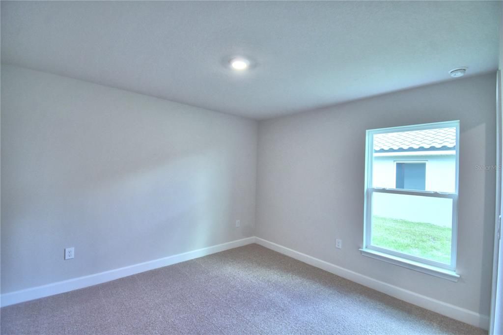 For Sale: $448,665 (4 beds, 3 baths, 2200 Square Feet)