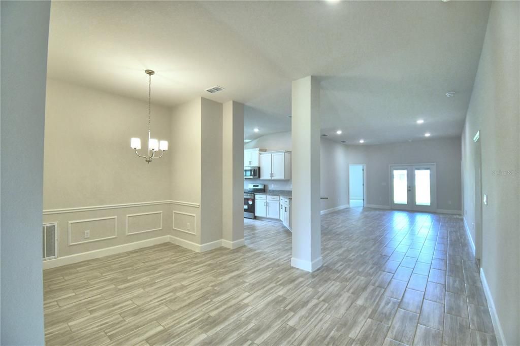 For Sale: $448,665 (4 beds, 3 baths, 2200 Square Feet)