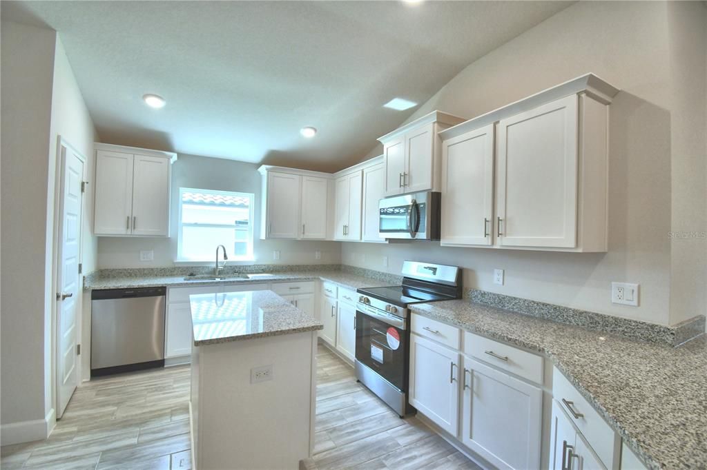For Sale: $448,665 (4 beds, 3 baths, 2200 Square Feet)