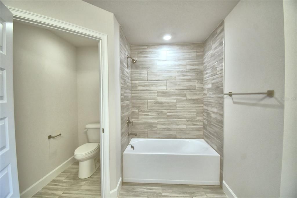 For Sale: $448,665 (4 beds, 3 baths, 2200 Square Feet)