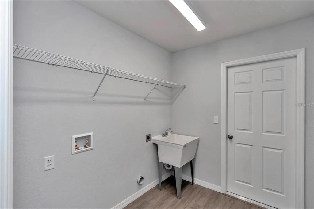 For Rent: $1,775 (3 beds, 2 baths, 1752 Square Feet)