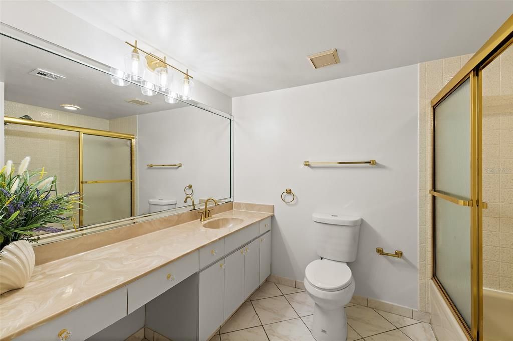 For Sale: $625,000 (3 beds, 2 baths, 2340 Square Feet)