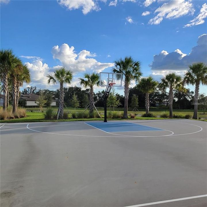 For Rent: $3,950 (3 beds, 3 baths, 2201 Square Feet)