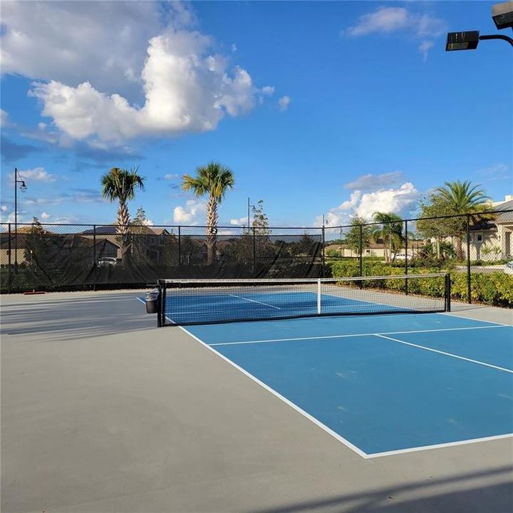 For Rent: $3,950 (3 beds, 3 baths, 2201 Square Feet)