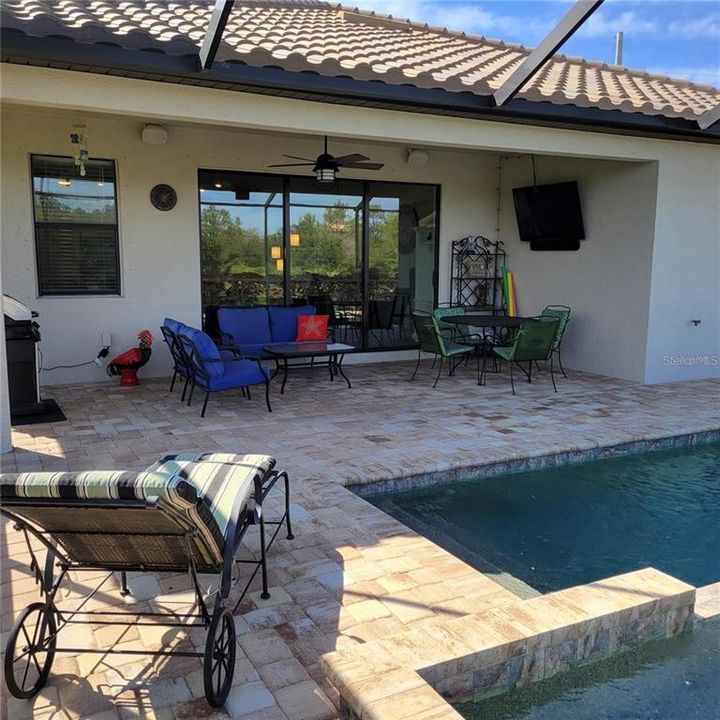 For Rent: $3,950 (3 beds, 3 baths, 2201 Square Feet)