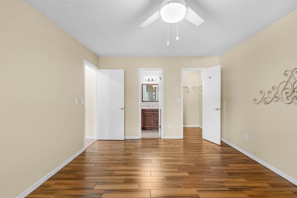 Activo con contrato: $170,000 (2 camas, 2 baños, 1448 Pies cuadrados)