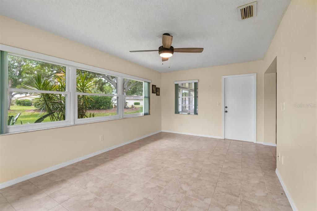 Activo con contrato: $170,000 (2 camas, 2 baños, 1448 Pies cuadrados)