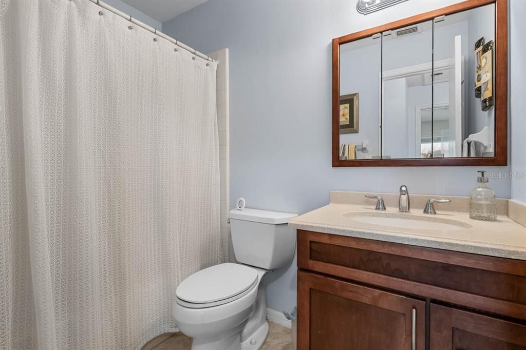 Activo con contrato: $170,000 (2 camas, 2 baños, 1448 Pies cuadrados)