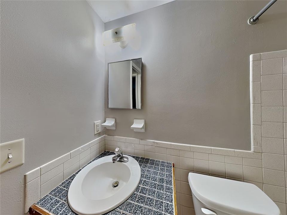 For Rent: $1,099 (1 beds, 1 baths, 540 Square Feet)