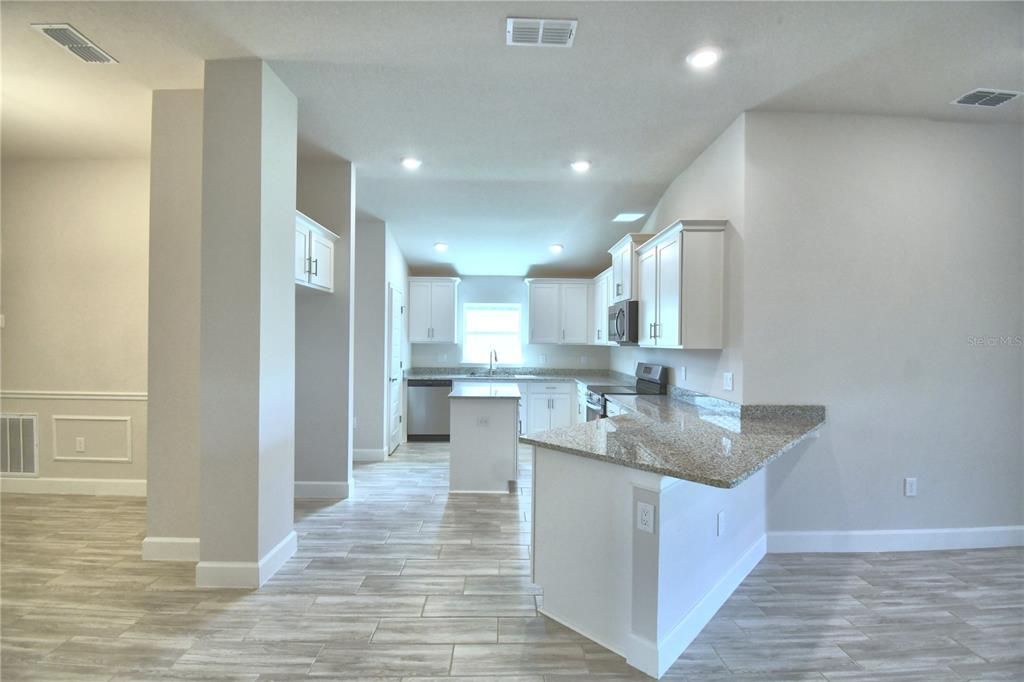 For Sale: $516,665 (4 beds, 3 baths, 2200 Square Feet)
