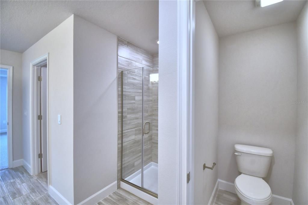 For Sale: $516,665 (4 beds, 3 baths, 2200 Square Feet)