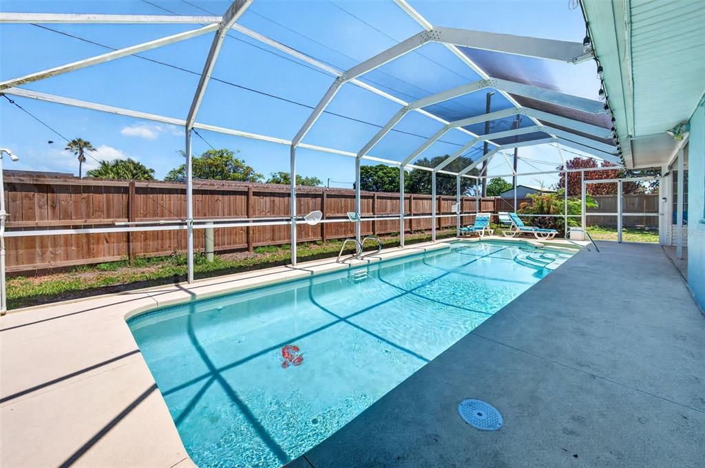 For Sale: $387,000 (4 beds, 2 baths, 1449 Square Feet)