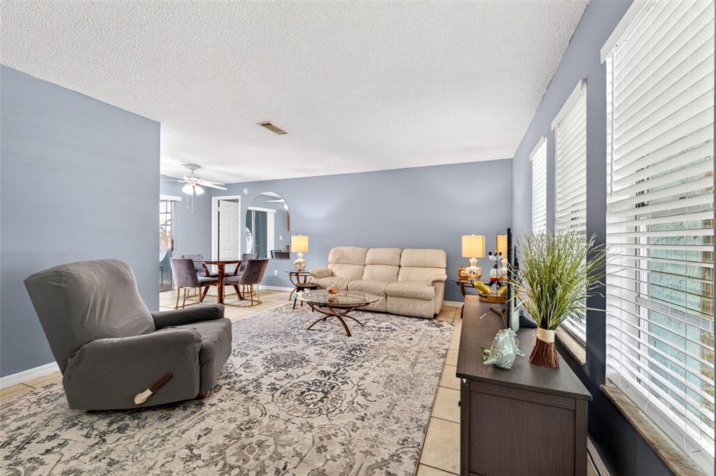 For Sale: $387,000 (4 beds, 2 baths, 1449 Square Feet)