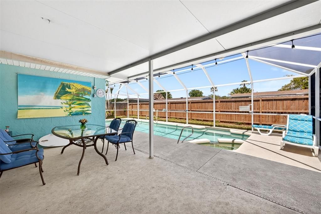 For Sale: $387,000 (4 beds, 2 baths, 1449 Square Feet)