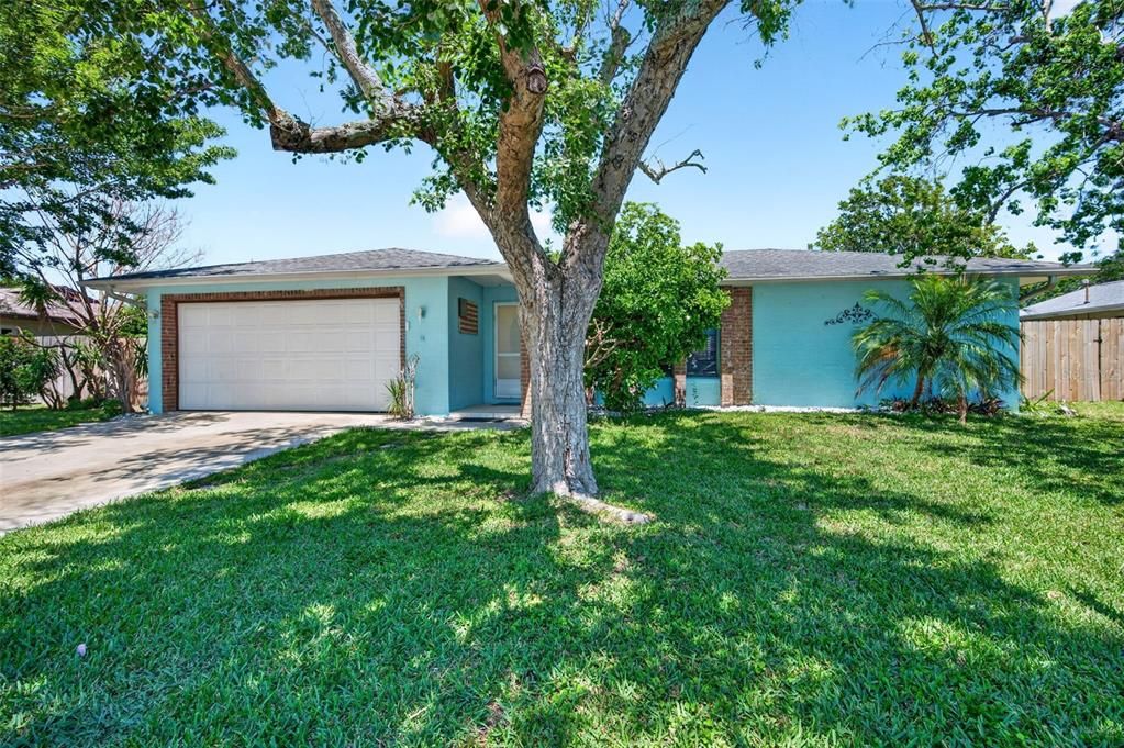 For Sale: $387,000 (4 beds, 2 baths, 1449 Square Feet)