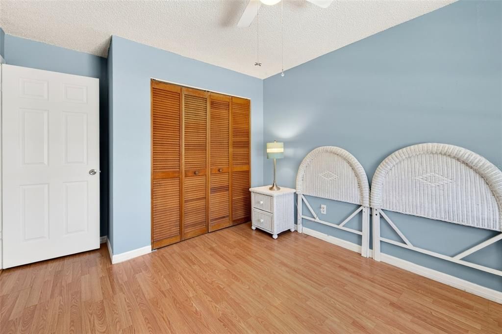 For Sale: $387,000 (4 beds, 2 baths, 1449 Square Feet)