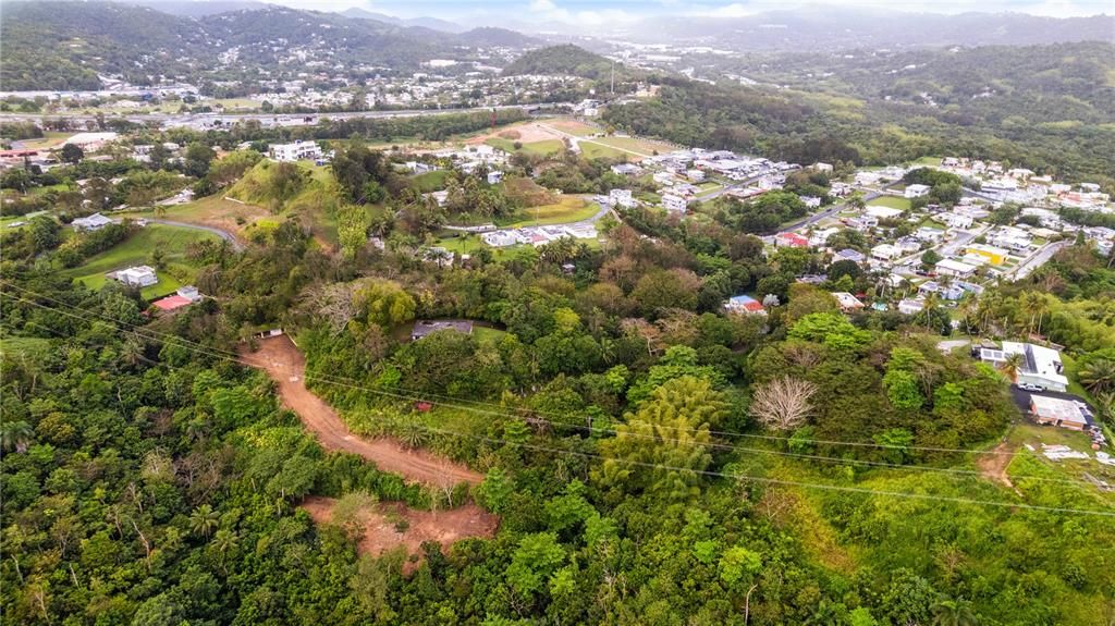 На продажу: $799,000 (7.80 acres)