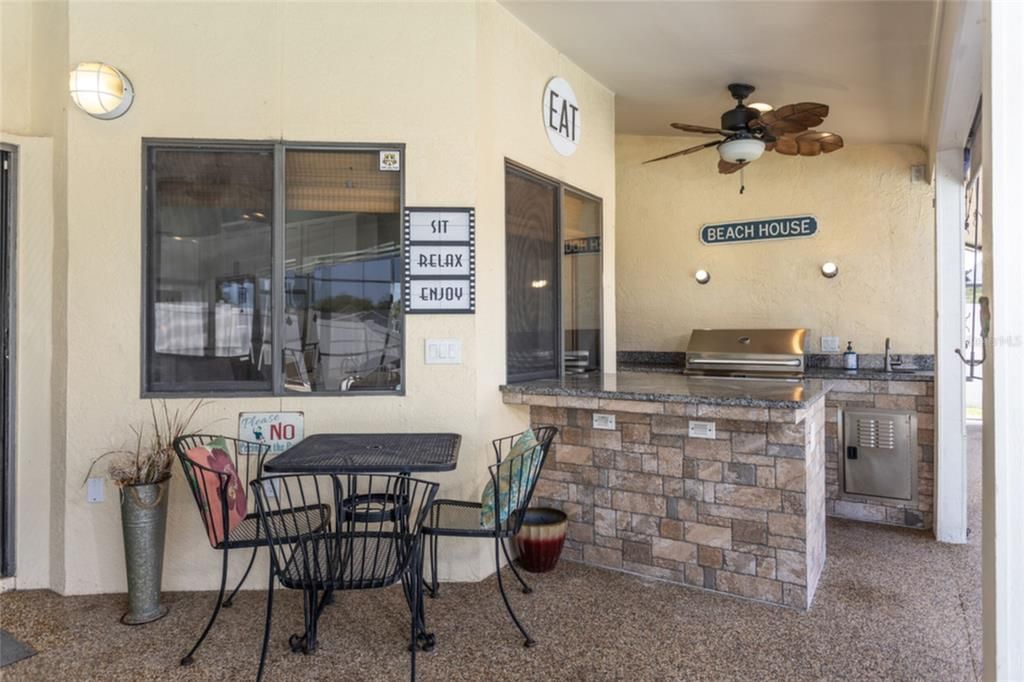 For Sale: $829,000 (3 beds, 2 baths, 2138 Square Feet)
