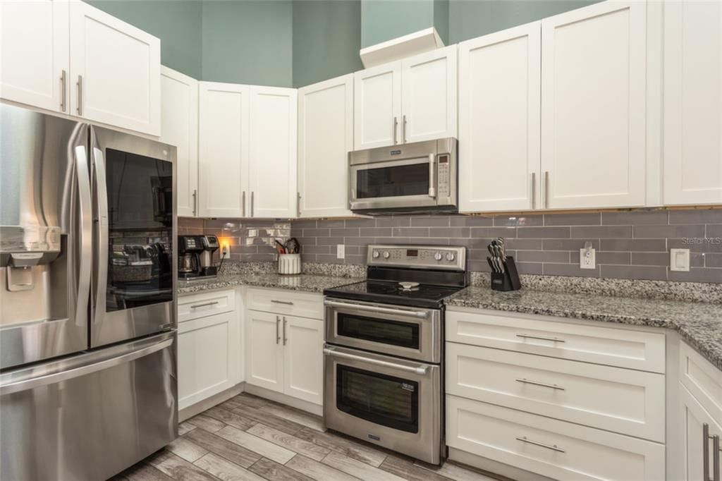 For Sale: $829,000 (3 beds, 2 baths, 2138 Square Feet)