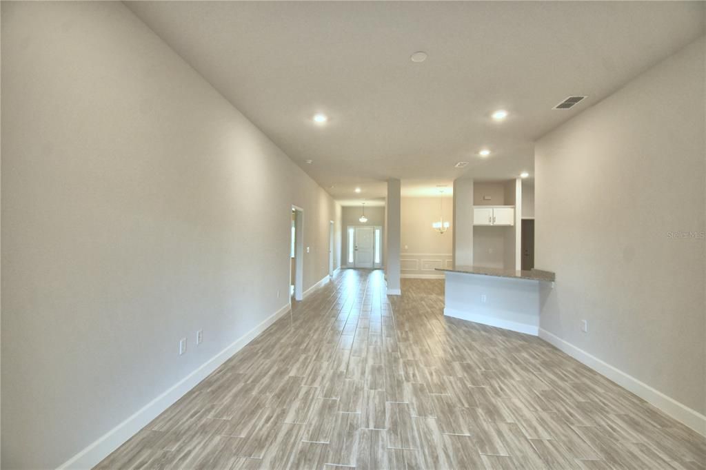 For Sale: $446,665 (4 beds, 3 baths, 2200 Square Feet)