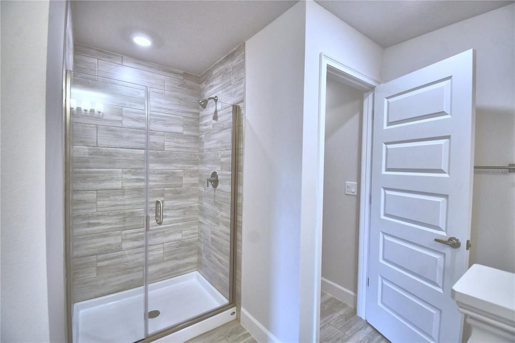 For Sale: $446,665 (4 beds, 3 baths, 2200 Square Feet)