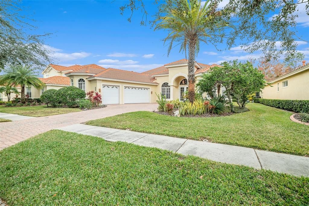 En Venta: $899,900 (4 camas, 3 baños, 3627 Pies cuadrados)