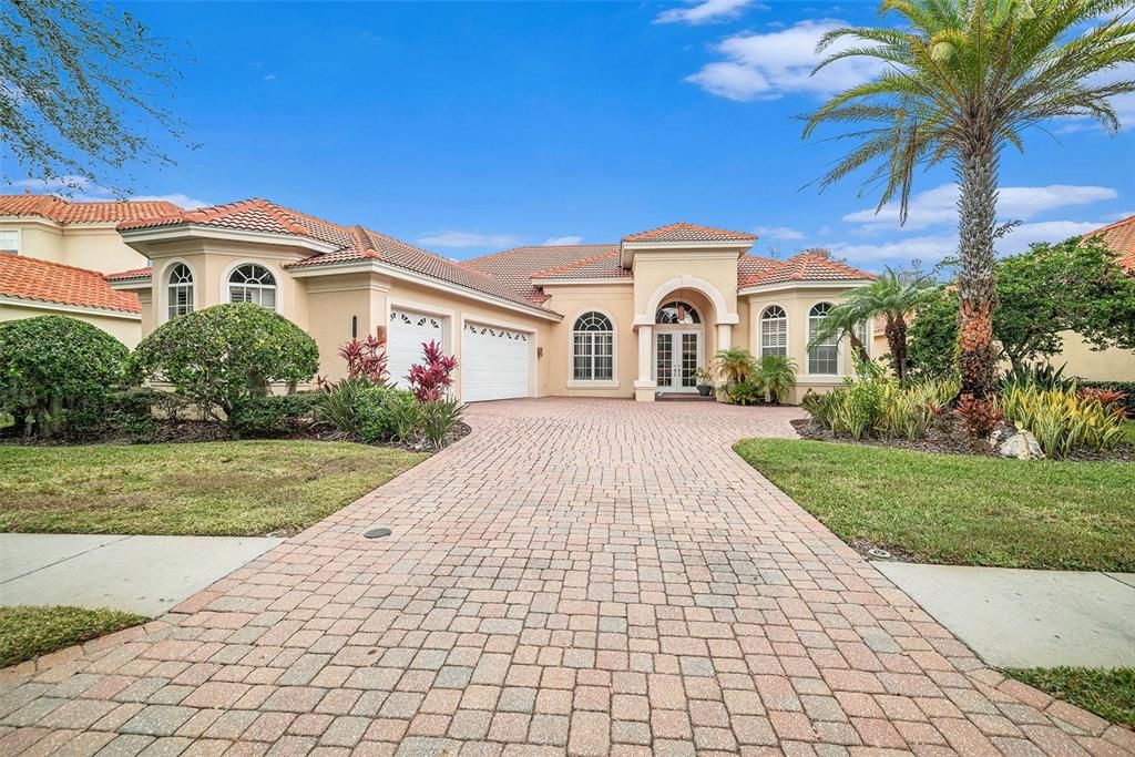En Venta: $899,900 (4 camas, 3 baños, 3627 Pies cuadrados)