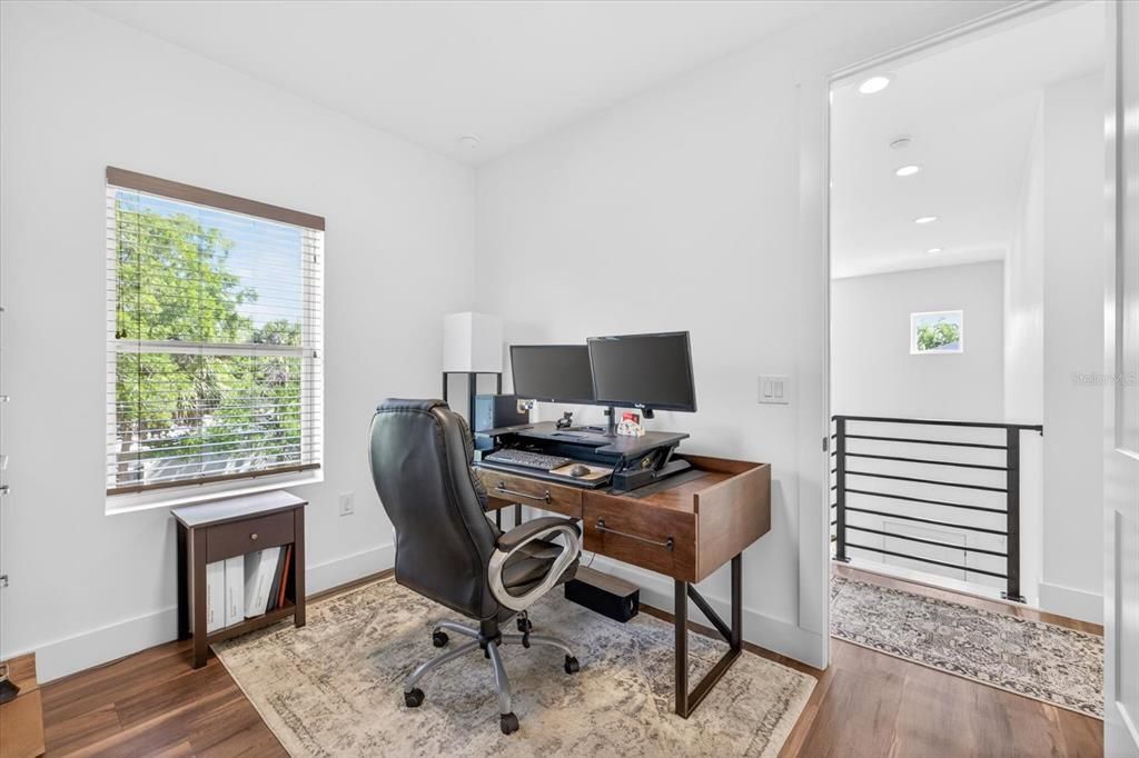 Activo con contrato: $730,000 (4 camas, 3 baños, 2652 Pies cuadrados)
