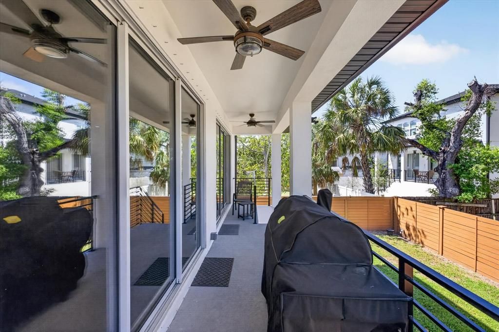 Activo con contrato: $730,000 (4 camas, 3 baños, 2652 Pies cuadrados)