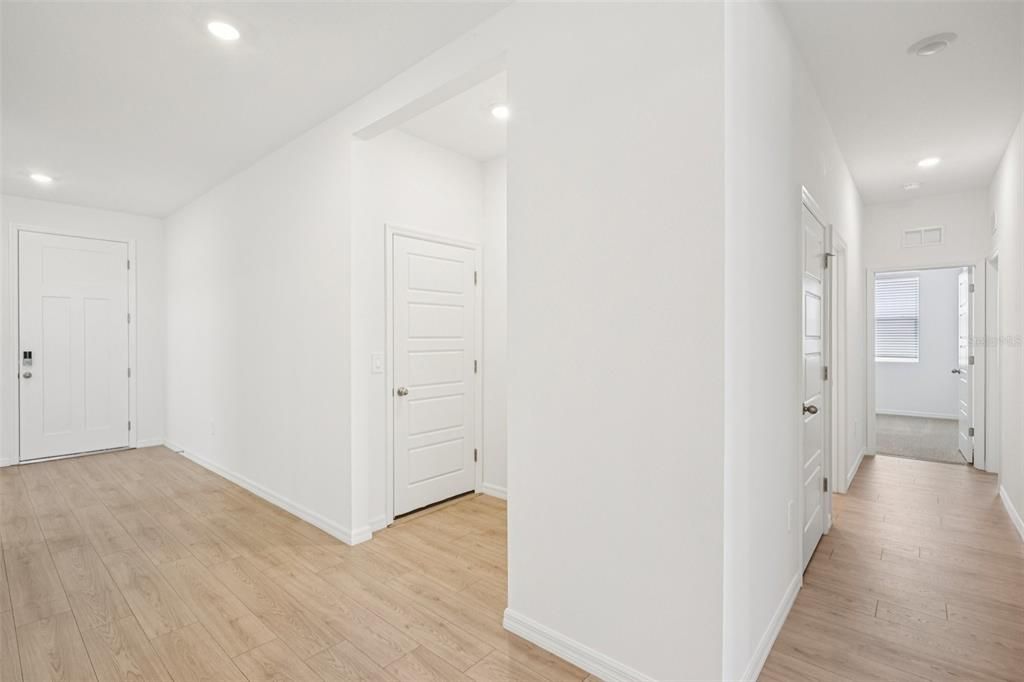 На продажу: $454,900 (5 спален, 3 ванн, 2490 Квадратных фут)