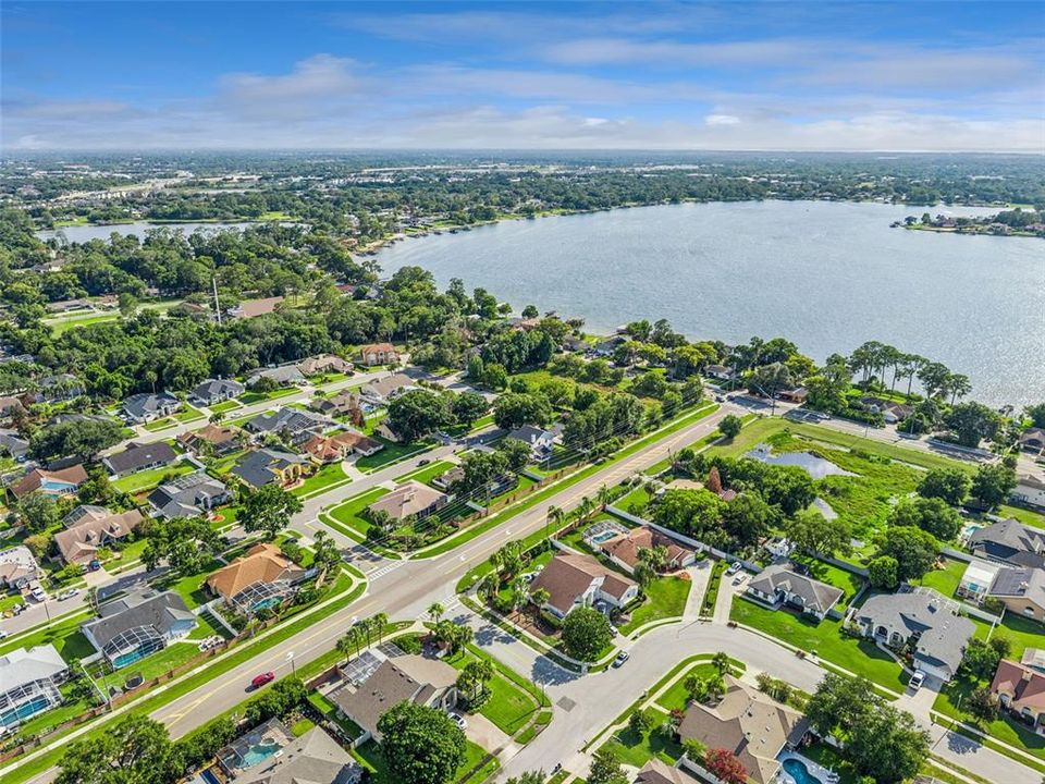 На продажу: $539,900 (4 спален, 2 ванн, 2273 Квадратных фут)