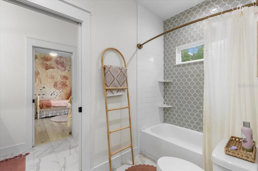 На продажу: $599,999 (4 спален, 3 ванн, 3027 Квадратных фут)