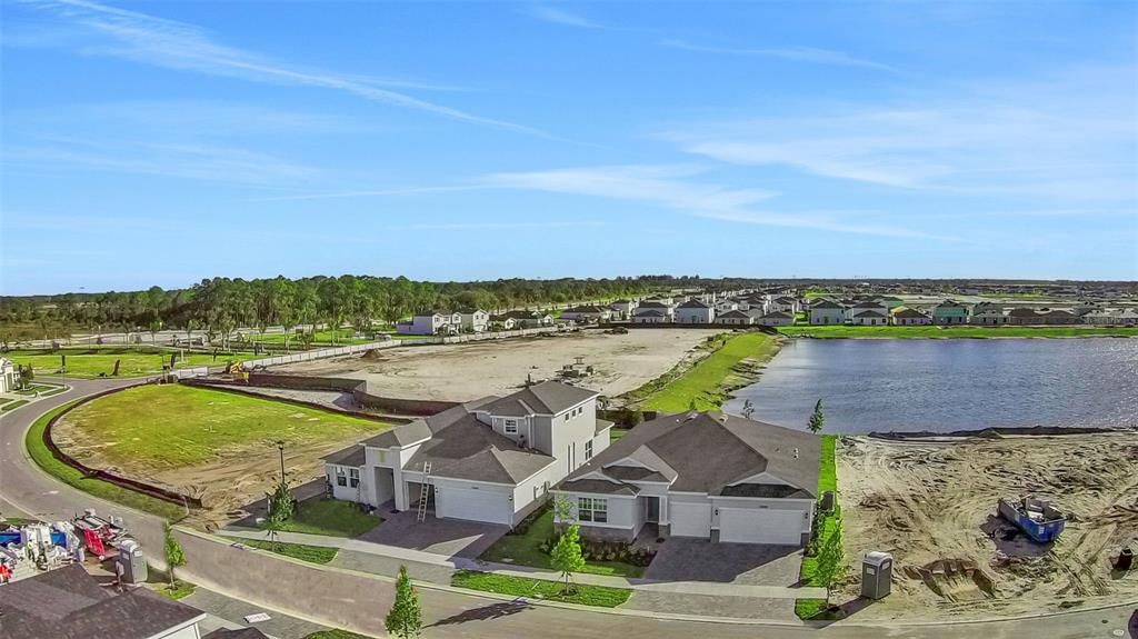 Active With Contract: $459,990 (3 beds, 2 baths, 2211 Square Feet)