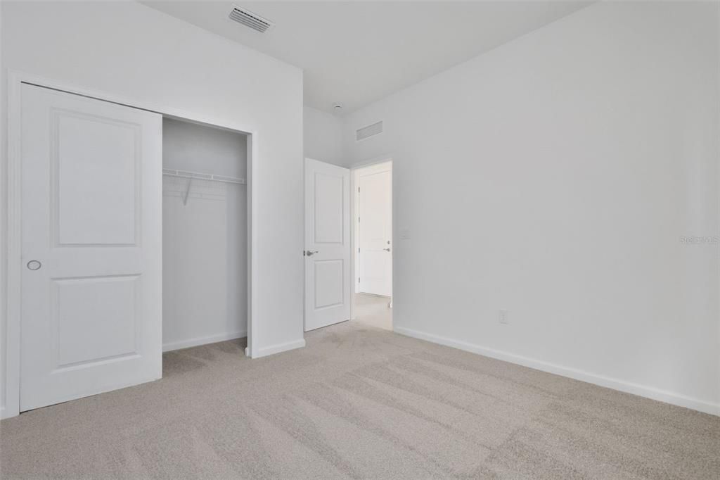 Active With Contract: $459,990 (3 beds, 2 baths, 2211 Square Feet)
