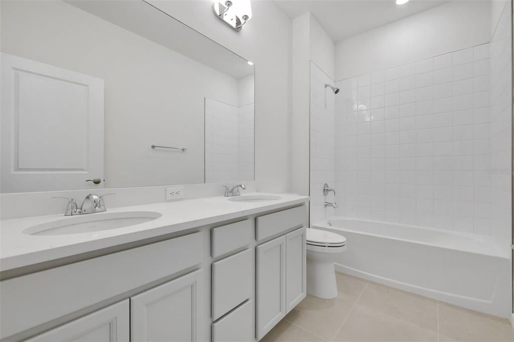 Active With Contract: $459,990 (3 beds, 2 baths, 2211 Square Feet)