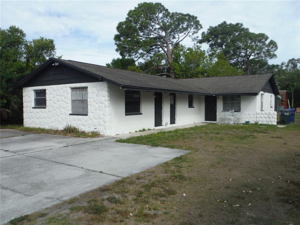 For Sale: $419,000 (5 beds, 0 baths, 1718 Square Feet)