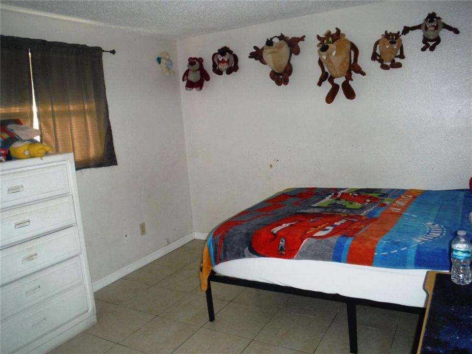 For Sale: $419,000 (5 beds, 0 baths, 1718 Square Feet)
