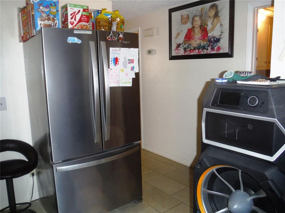 For Sale: $419,000 (5 beds, 0 baths, 1718 Square Feet)
