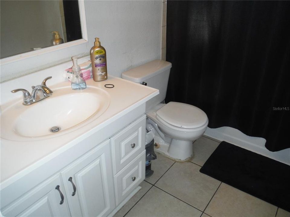 For Sale: $419,000 (5 beds, 0 baths, 1718 Square Feet)
