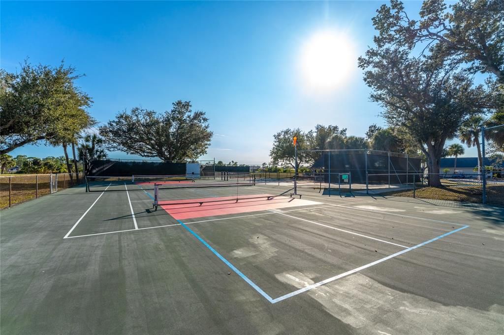 Active With Contract: $40,000 (6,180 sqft)