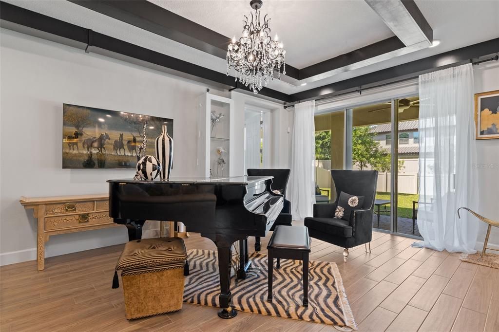 For Sale: $934,000 (5 beds, 4 baths, 3326 Square Feet)