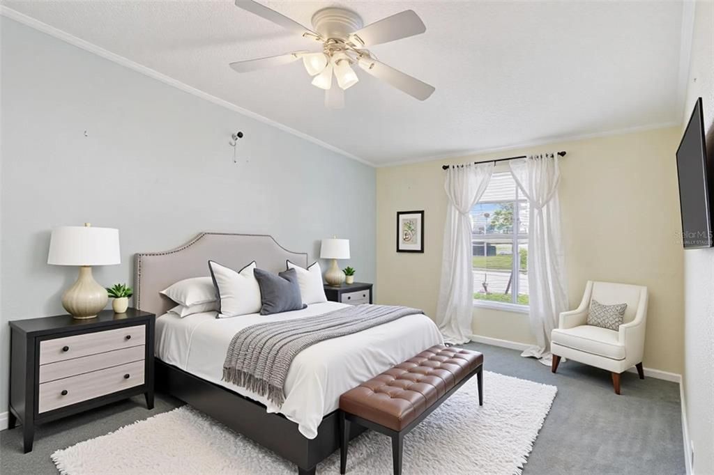 Activo con contrato: $259,900 (4 camas, 2 baños, 2280 Pies cuadrados)