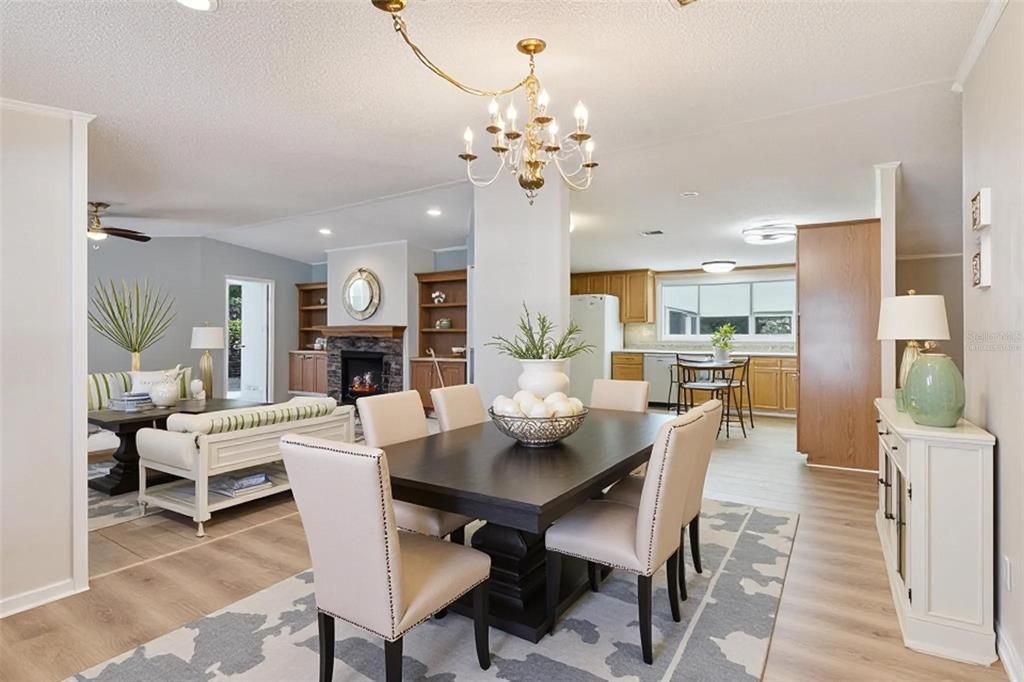 Activo con contrato: $259,900 (4 camas, 2 baños, 2280 Pies cuadrados)