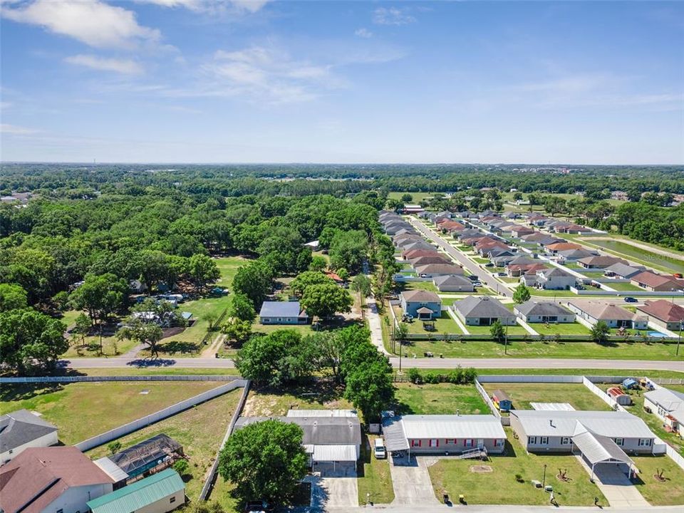 Activo con contrato: $259,900 (4 camas, 2 baños, 2280 Pies cuadrados)
