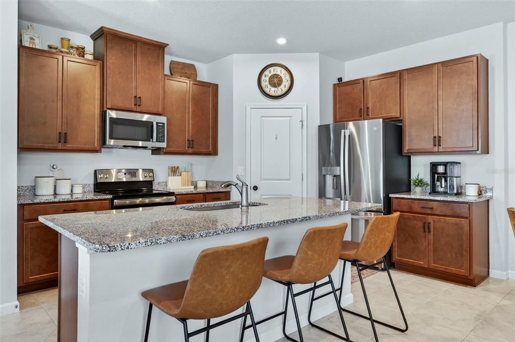 Active With Contract: $375,000 (3 beds, 2 baths, 1828 Square Feet)