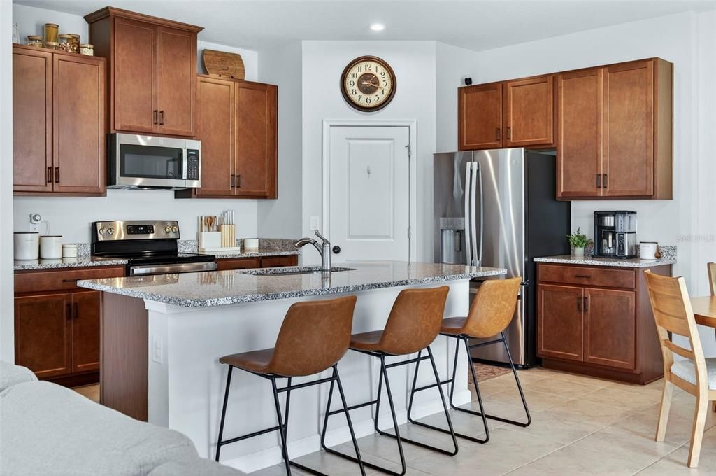 Active With Contract: $375,000 (3 beds, 2 baths, 1828 Square Feet)