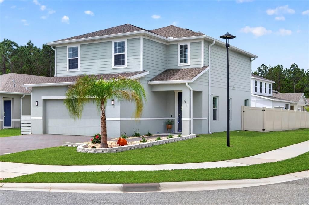 Active With Contract: $375,000 (3 beds, 2 baths, 1828 Square Feet)