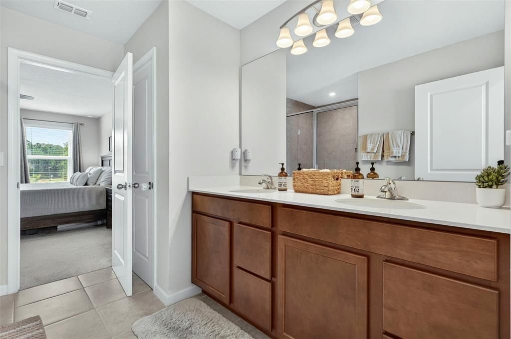 Active With Contract: $375,000 (3 beds, 2 baths, 1828 Square Feet)