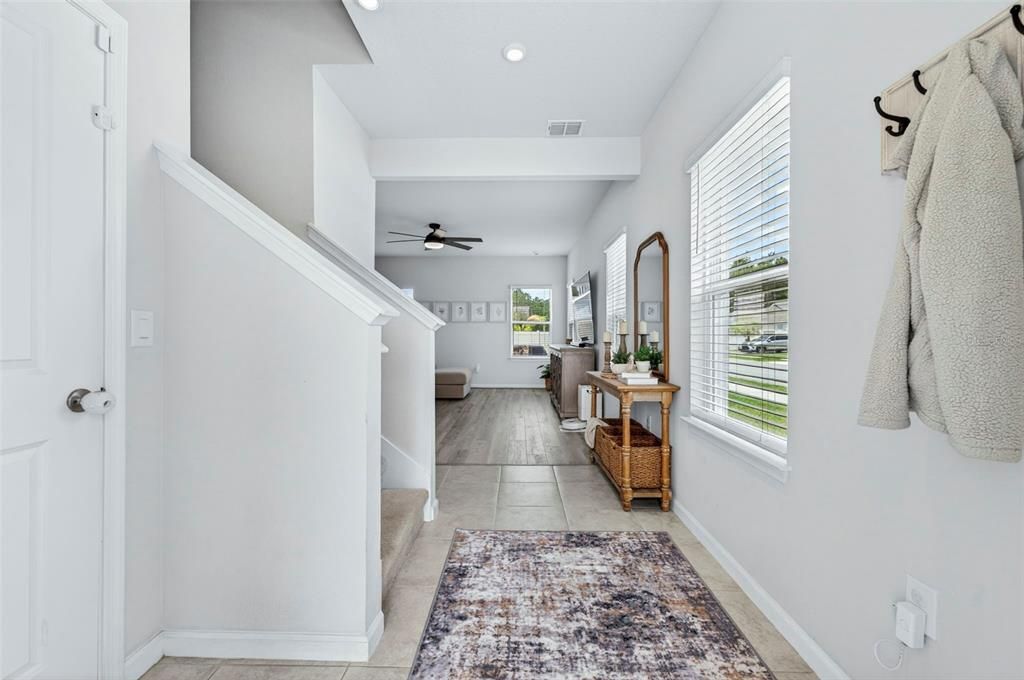 Active With Contract: $375,000 (3 beds, 2 baths, 1828 Square Feet)
